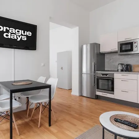 Luminous For 2 Near Wenceslas Square By Days Apartment *